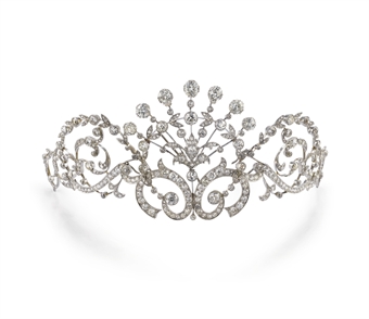 ANTICA TIARA IN DIAMANTI from christies.com